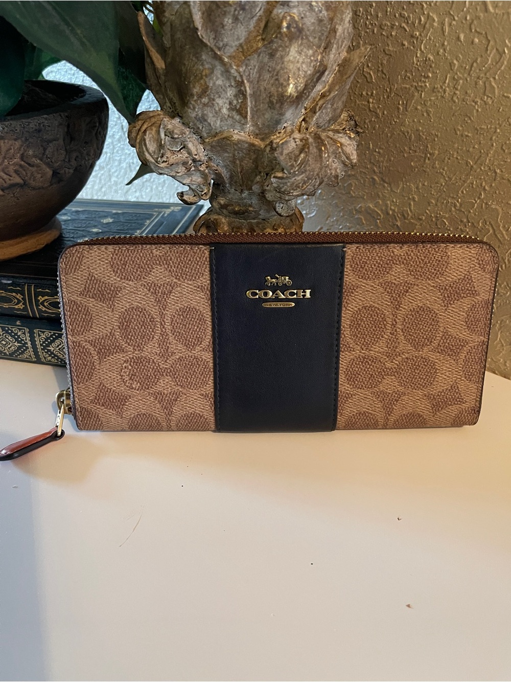 Coach Signature Zip Around Accordion Wallet in Midnight